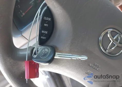 2004 Toyota Camry Xle z USA, uszkodzony, nr VIN 4T1BE30K94U797064